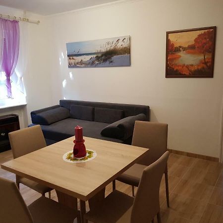 Lia Apartman Kiskunhalas Exterior foto