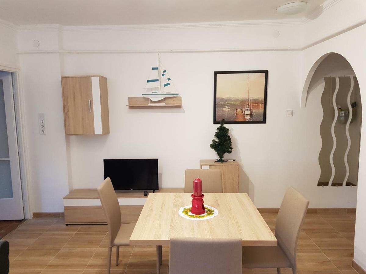 Lia Apartman Kiskunhalas Exterior foto